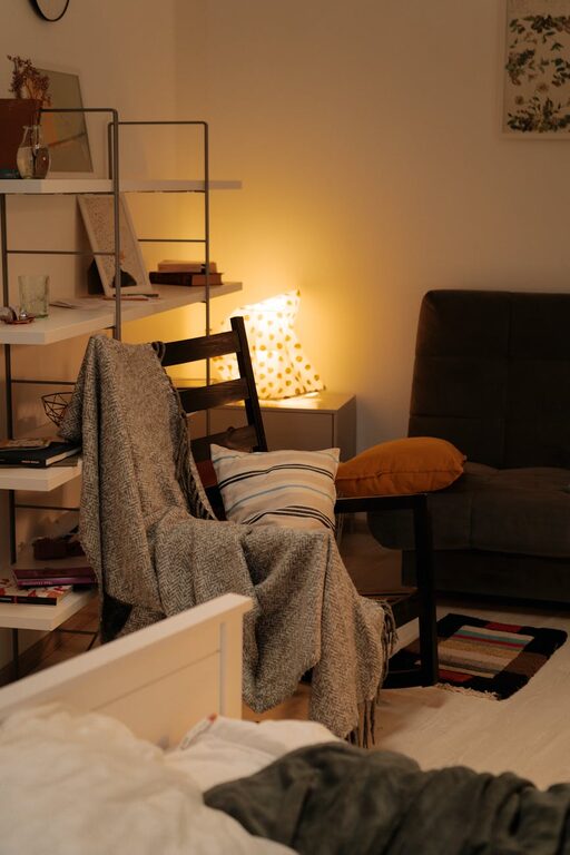 Simple Ways to Create a Cozy Reading Nook at Home